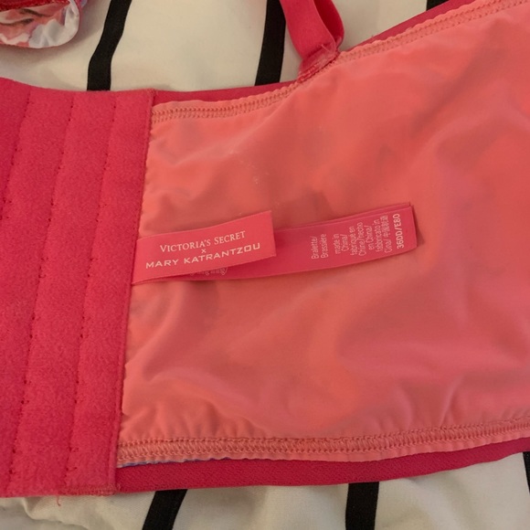 Victoria’s Secret bra and panty set - Picture 8 of 8